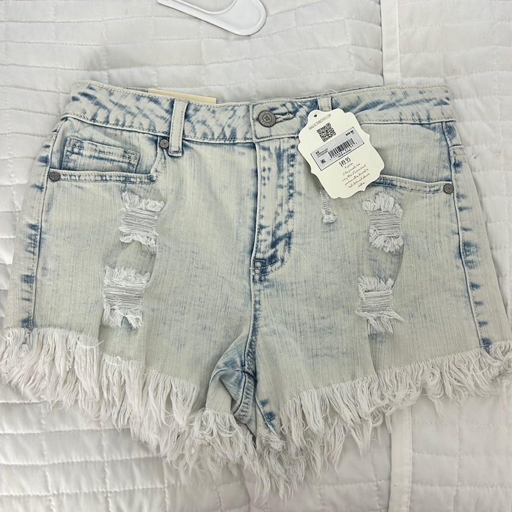Cloud Wash Jean shorts